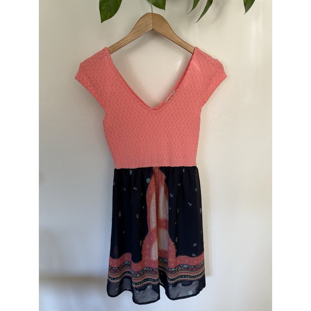 Love‎ Fire Women’s Sleeveless V-neckline Dress, Coral & Blue Size Small